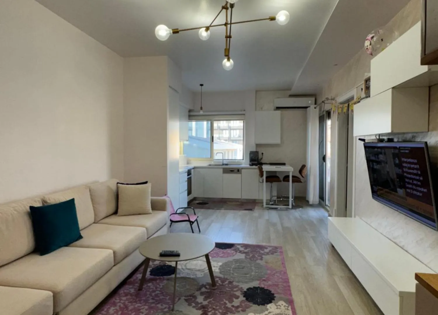 הקונטקטים של Sea View Deluxe Apartments Qerret Golem